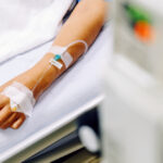 Extravasamento de fármacos não citotóxicos: qual o papel do farmacêutico na prática hospitalar?